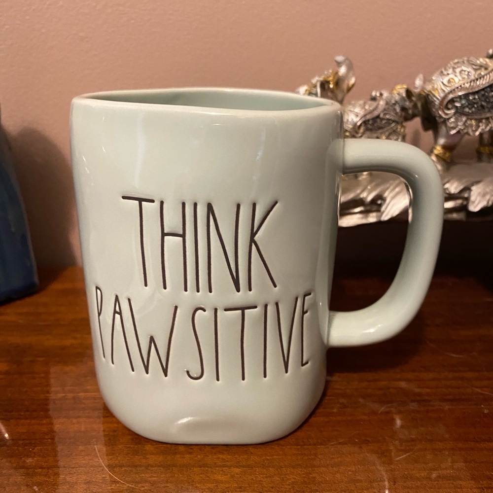Rae Dunn 🇺🇸 “Think PAWsitive” mug